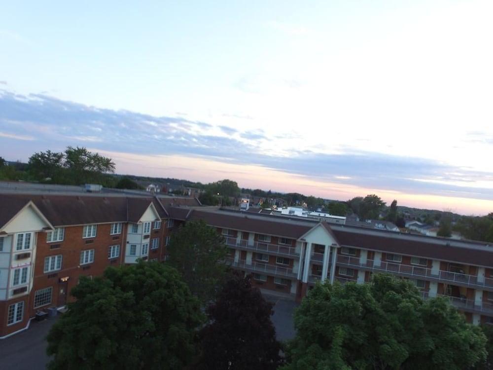 Travelodge By Wyndham Niagara Falls Lundys Lane Εξωτερικό φωτογραφία