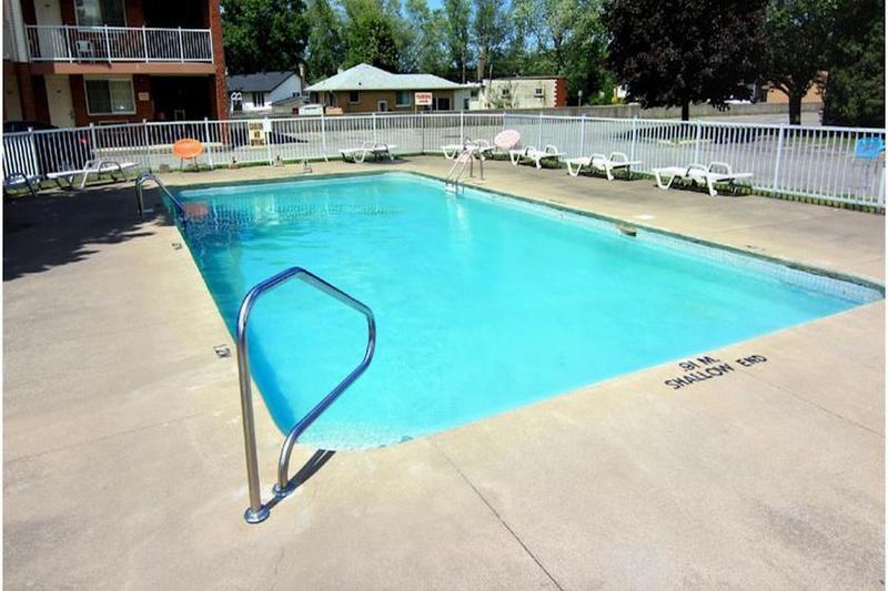 Travelodge By Wyndham Niagara Falls Lundys Lane Εξωτερικό φωτογραφία
