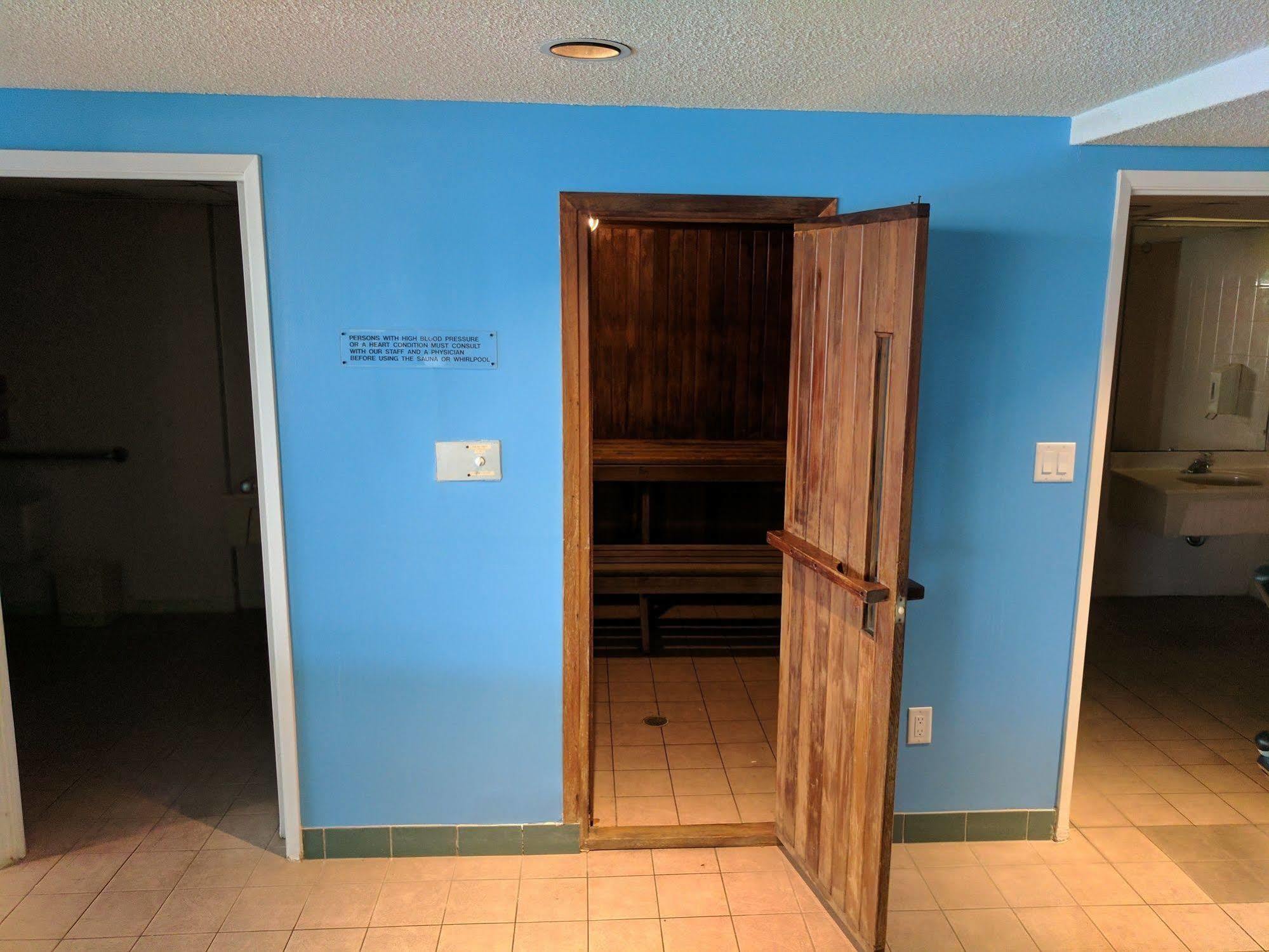 Travelodge By Wyndham Niagara Falls Lundys Lane Εξωτερικό φωτογραφία
