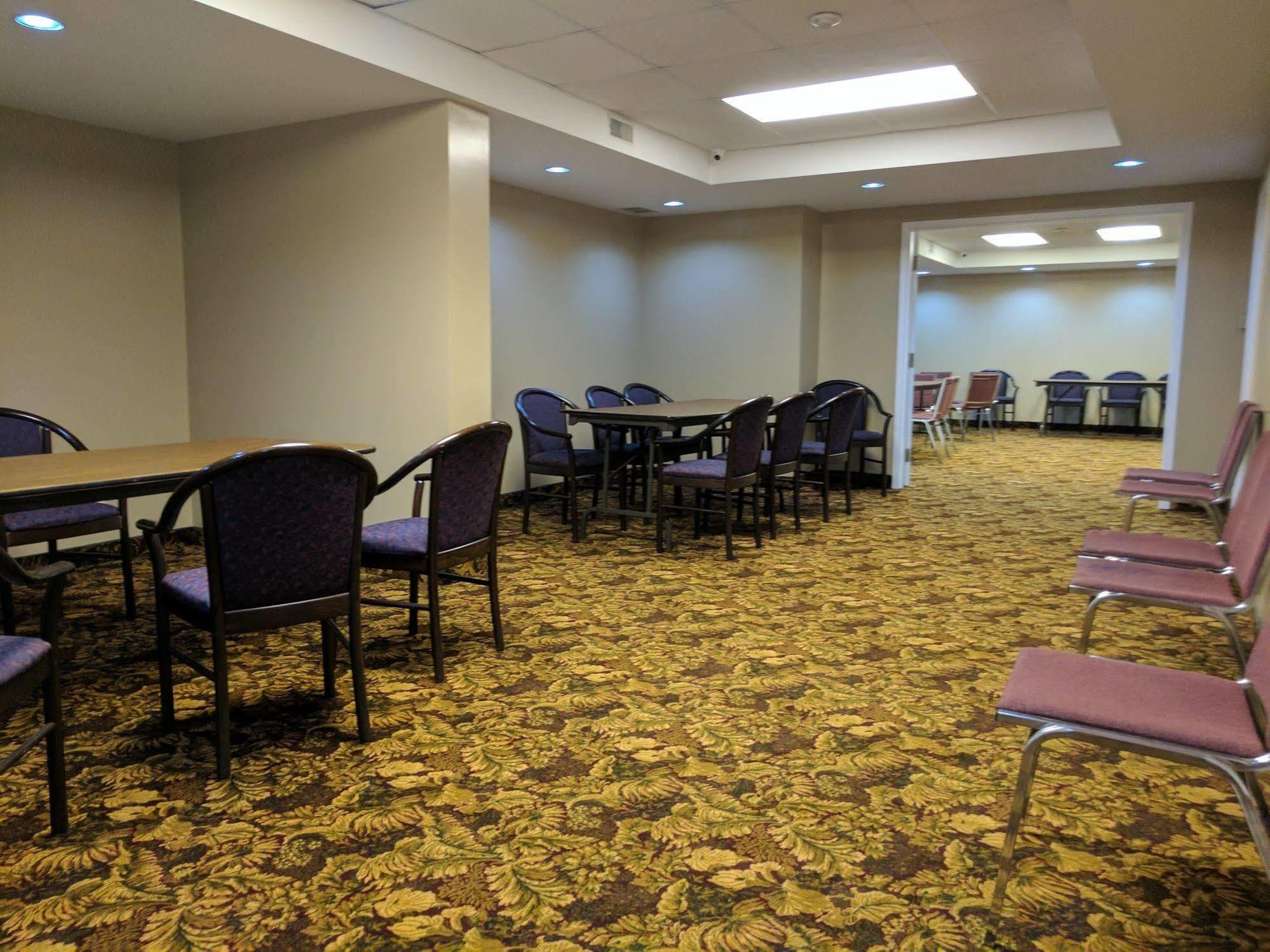 Travelodge By Wyndham Niagara Falls Lundys Lane Εξωτερικό φωτογραφία
